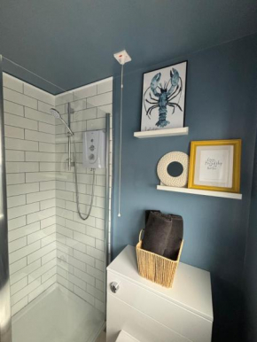 Lovely spacious loft close to train station